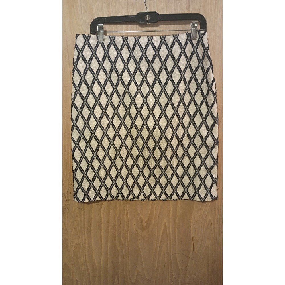 J.McLaughlin Diamond Waffle Weave Pencil Skirt Size 10. Academic and Classic.